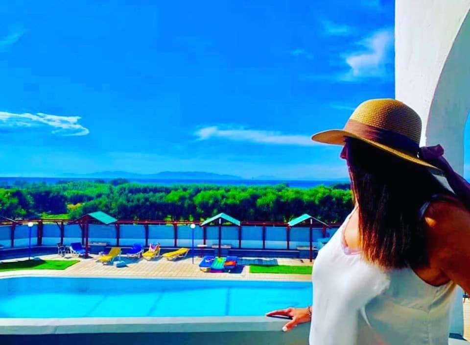 Sea View * Theológos