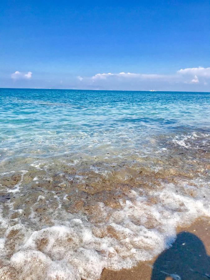 Sea View *