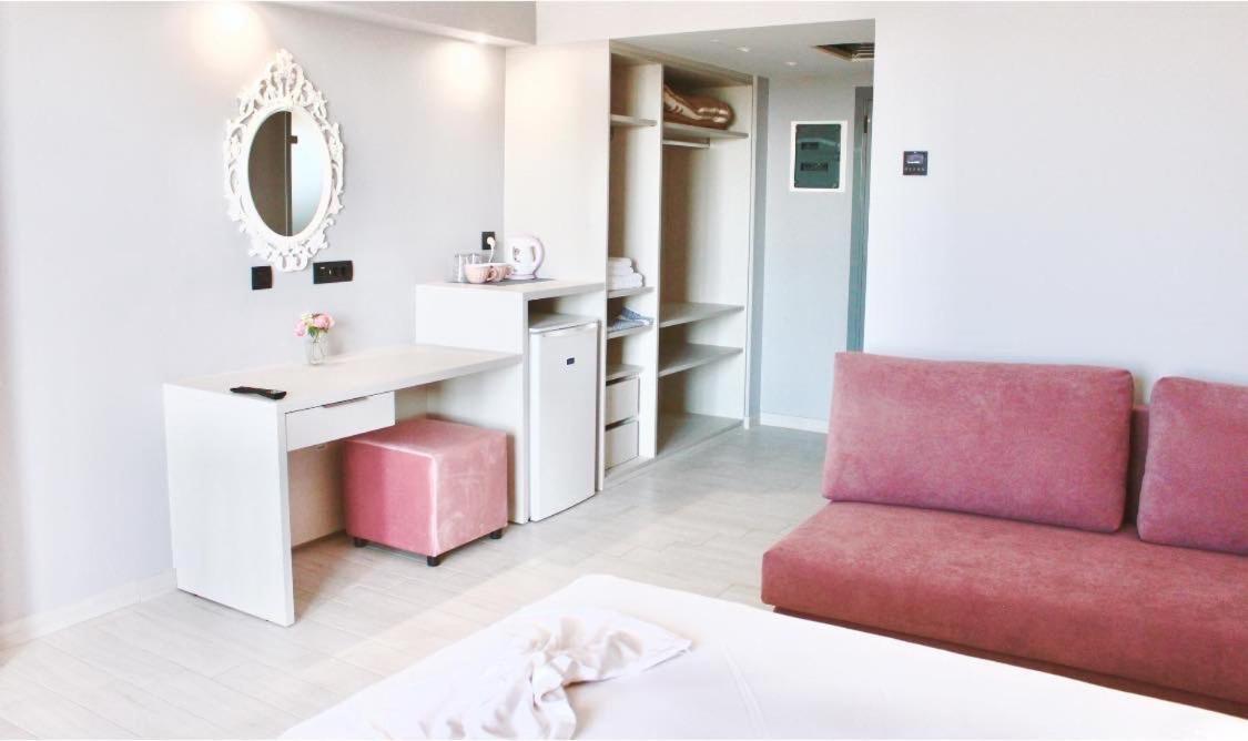 Aparthotel Sea View *